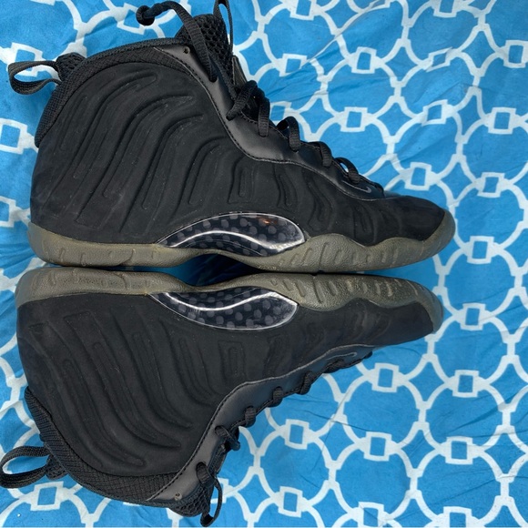 Nike womens size 6.5 little Posite one triple black foamposite wmns sneakers acg - Picture 6 of 11